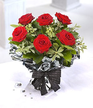 6 Deluxe Red Roses