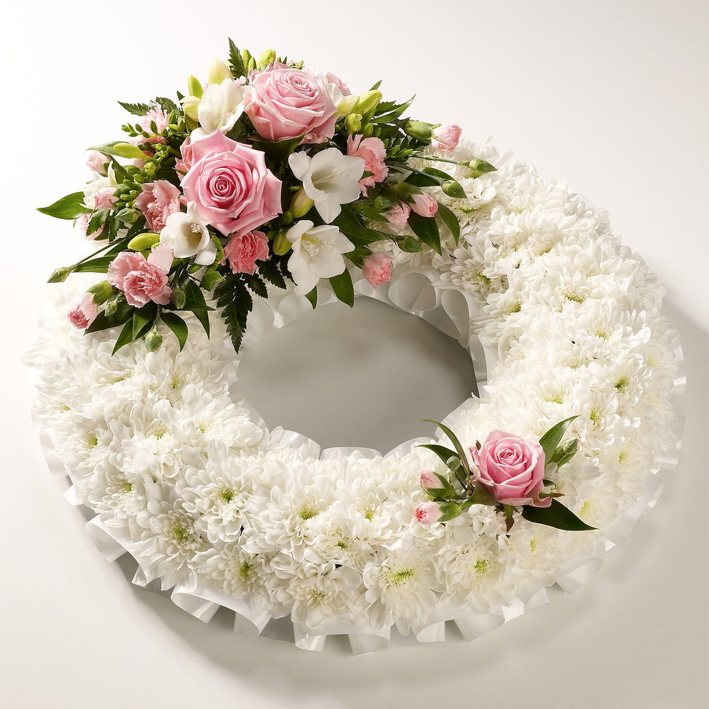 Classic White Wreath